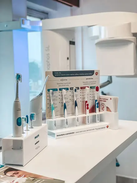 Kefky a pomôcky na dentálnu hygienu